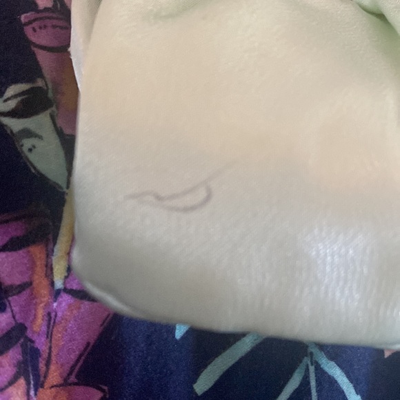 Pouch - Picture 4 of 4